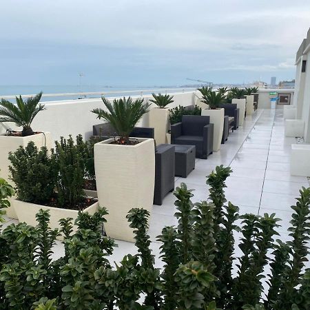 Hotel Byron Rimini Eksteriør bilde